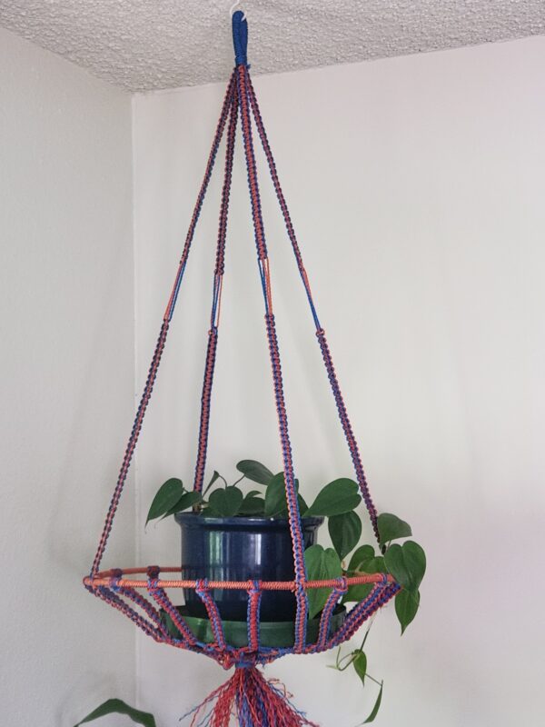 Macramé plant Hanger